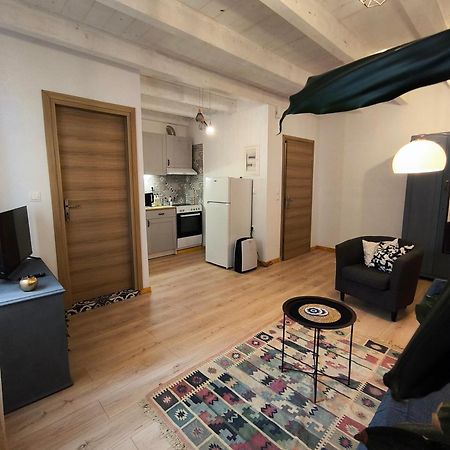 Dafnis Apartment Corfu Town Екстериор снимка